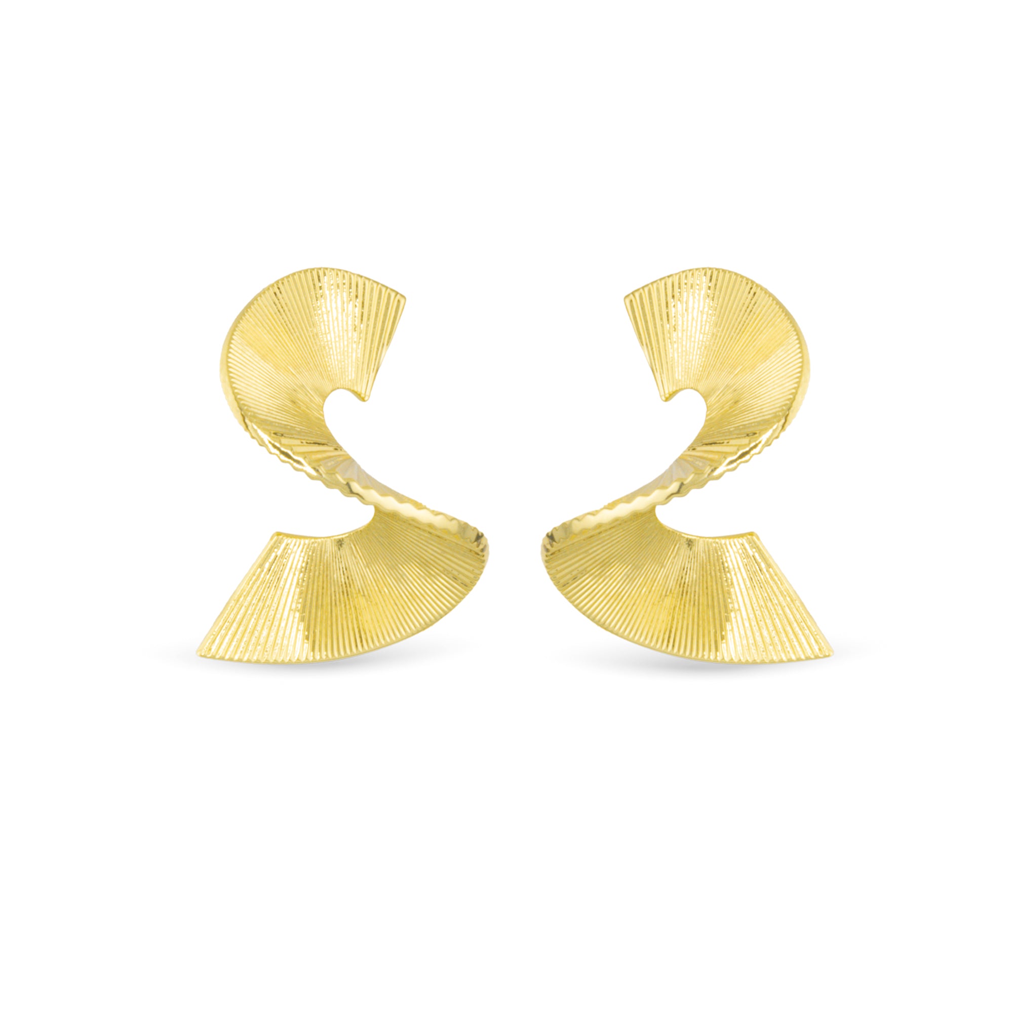 Amanda Blu Gold Regan Polished Earrings – 18K gold-dipped, modern design earrings perfect for everyday elegance. Available at Be Charmed 
