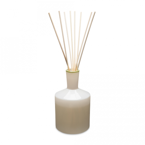 LAFCO 6 oz Reed Diffuser Ski House in Feu De Bois scent with smoky wood, leather, and spice. Long-lasting home fragrance. Available at Be Charmed.