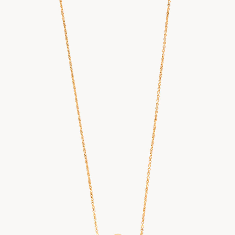Gold Spartina 449 Listen Necklace 18 Inch – Shell charm necklace symbolizing mindfulness and inner peace. Features an engraved “Listen” message and delicate chain. Inspired by the calming sound of the sea. Lightweight, adjustable design with secure clasp.